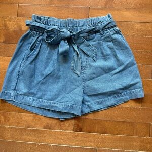 American Eagle Ladies Shorts NEW